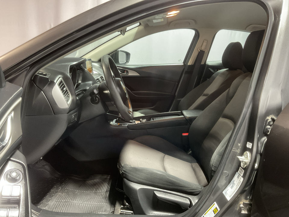 2017 Mazda MAZDA3 i Sport AT 5-Door
