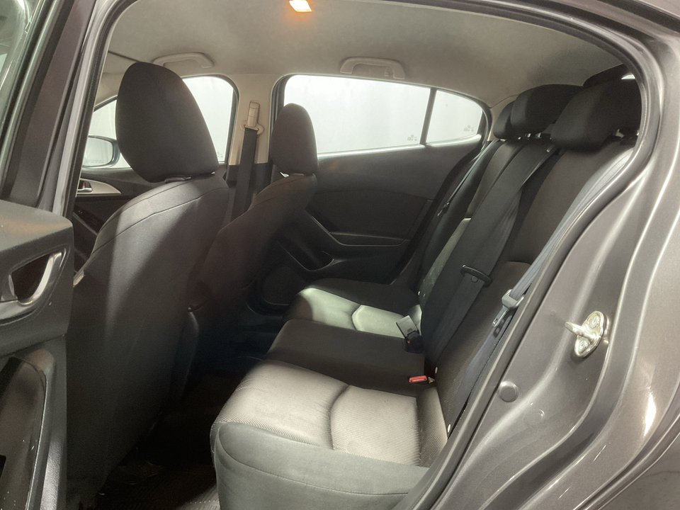 2017 Mazda MAZDA3 i Sport AT 5-Door
