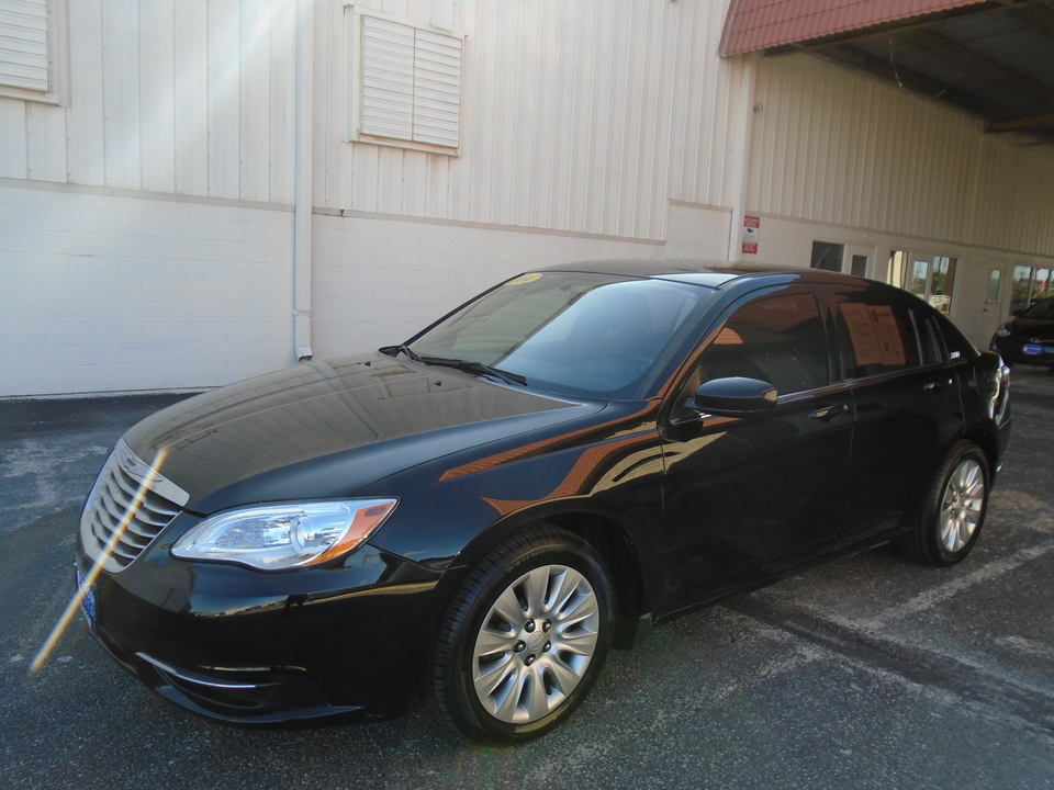 2014 Chrysler 200 LX