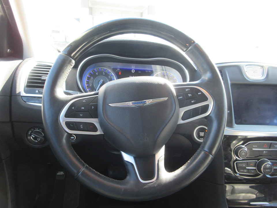 2018 Chrysler 300 Limited RWD