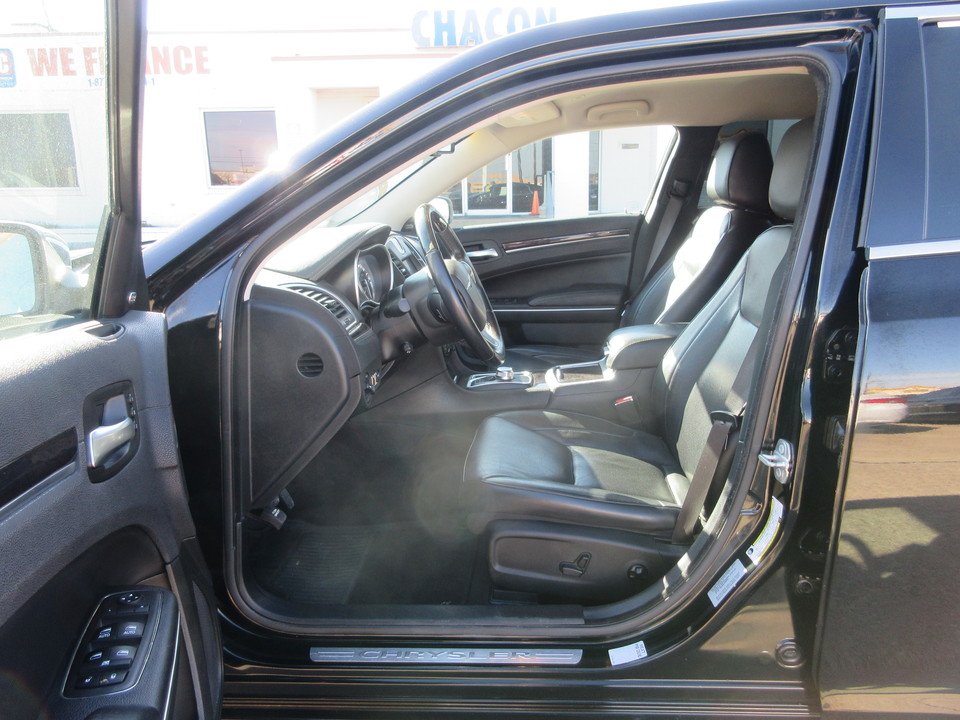 2018 Chrysler 300 Limited RWD