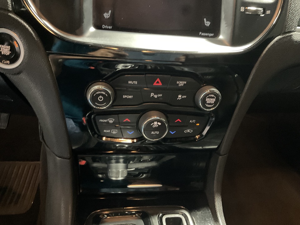 2018 Chrysler 300 S V6 RWD