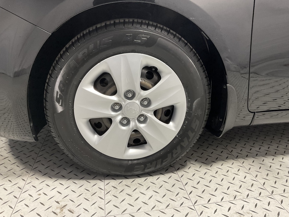 2017 Kia Forte LX 6A