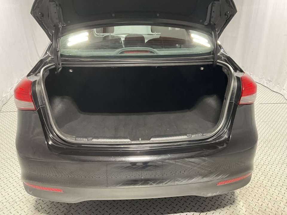 2017 Kia Forte LX 6A