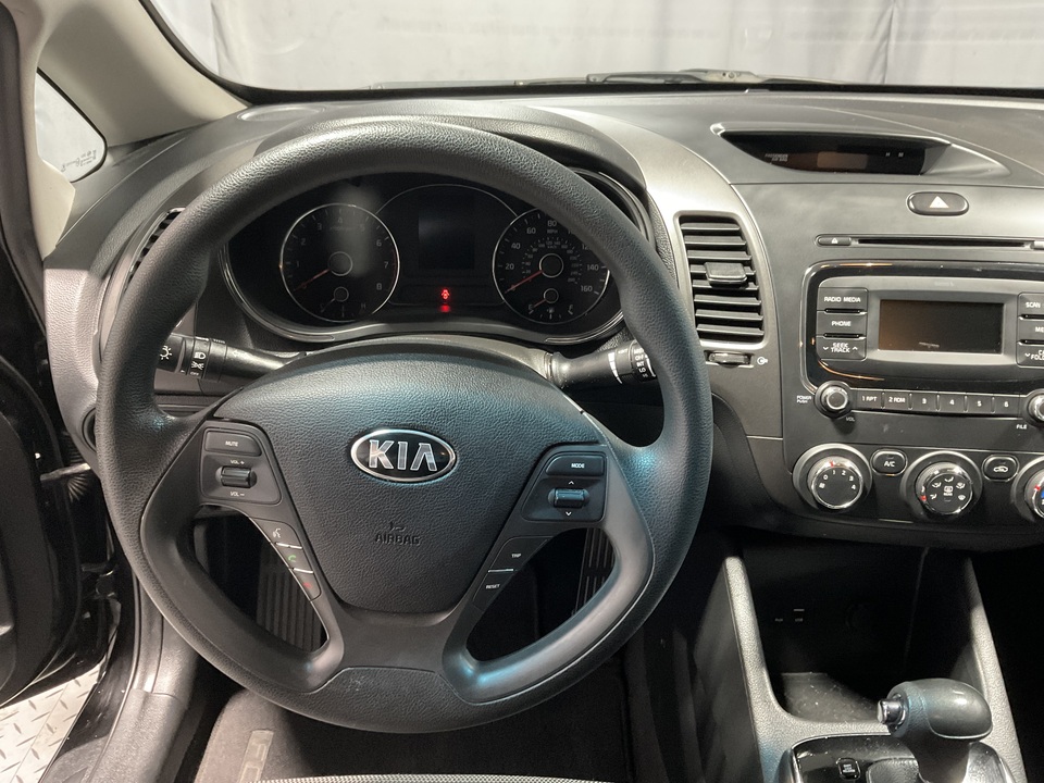 2017 Kia Forte LX 6A