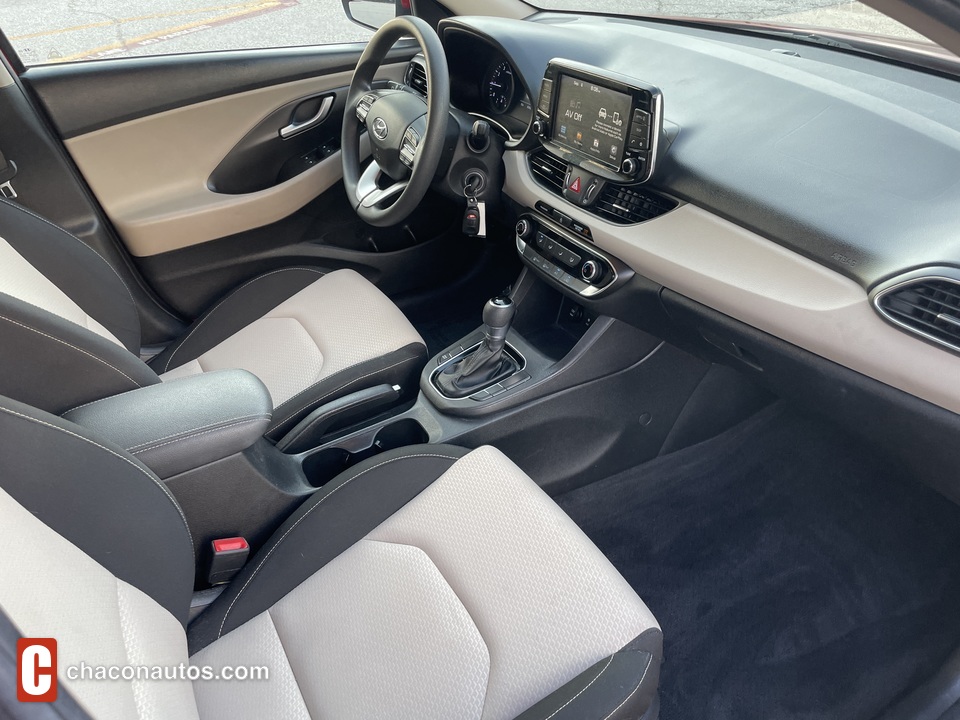 2020 Hyundai Elantra GT Base 6A