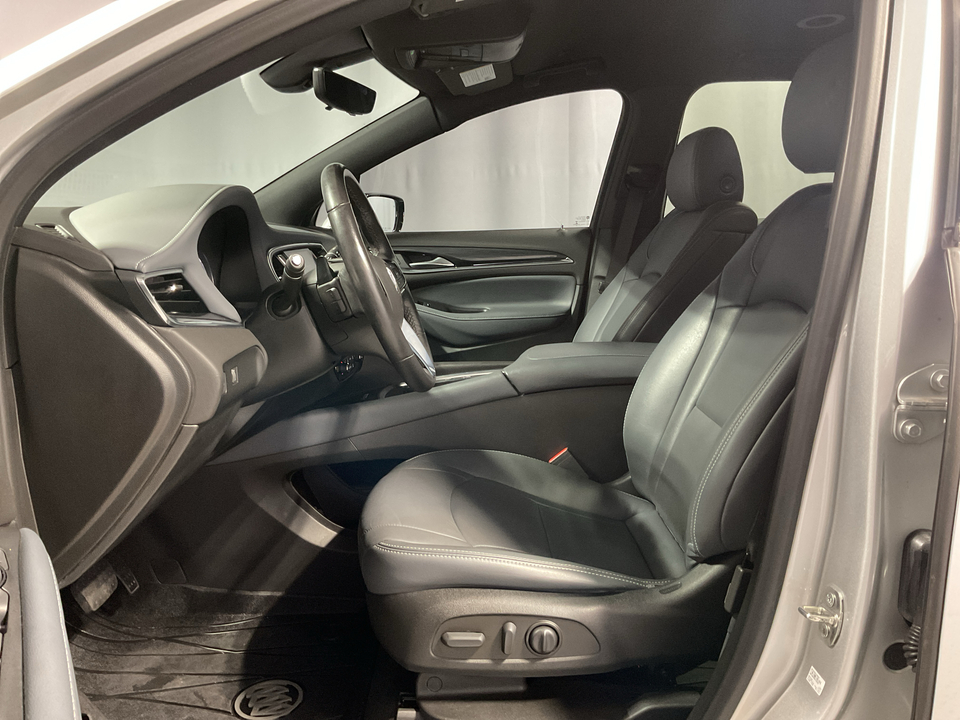 2022 Buick Enclave Essence FWD