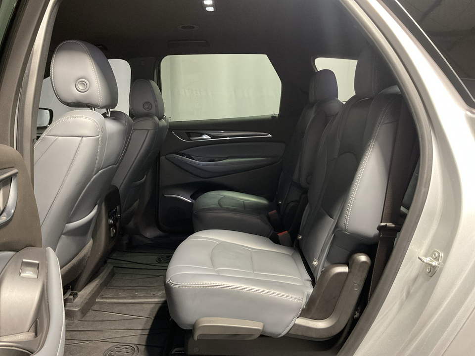 2022 Buick Enclave Essence FWD