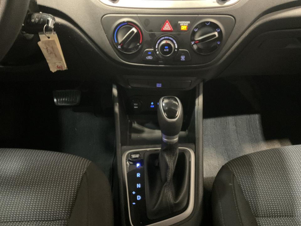 2021 Hyundai Accent SE 4-Door 6A