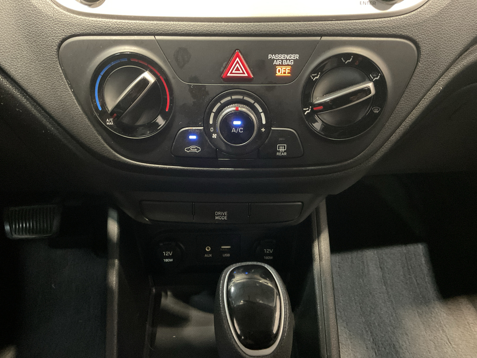2021 Hyundai Accent SE 4-Door 6A
