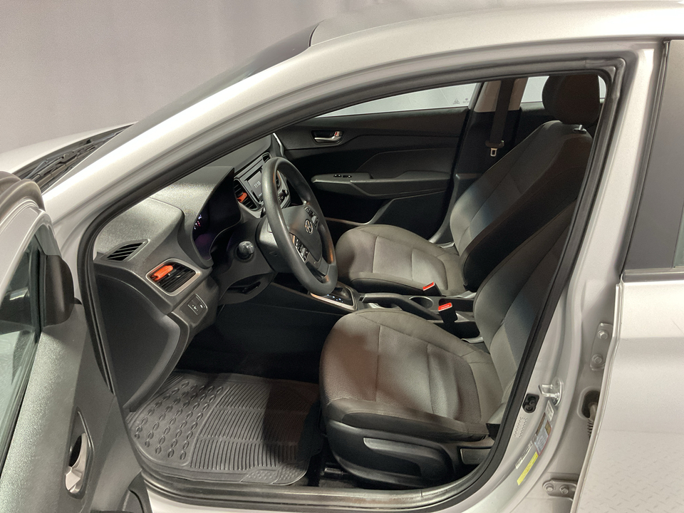 2021 Hyundai Accent SE 4-Door 6A