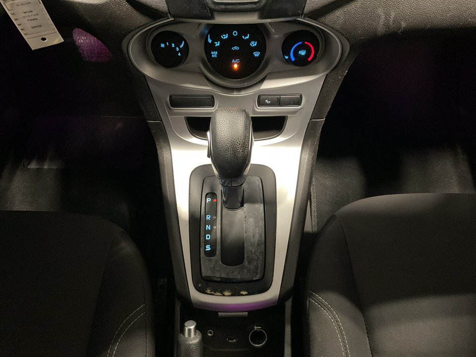2018 Ford Fiesta SE Sedan