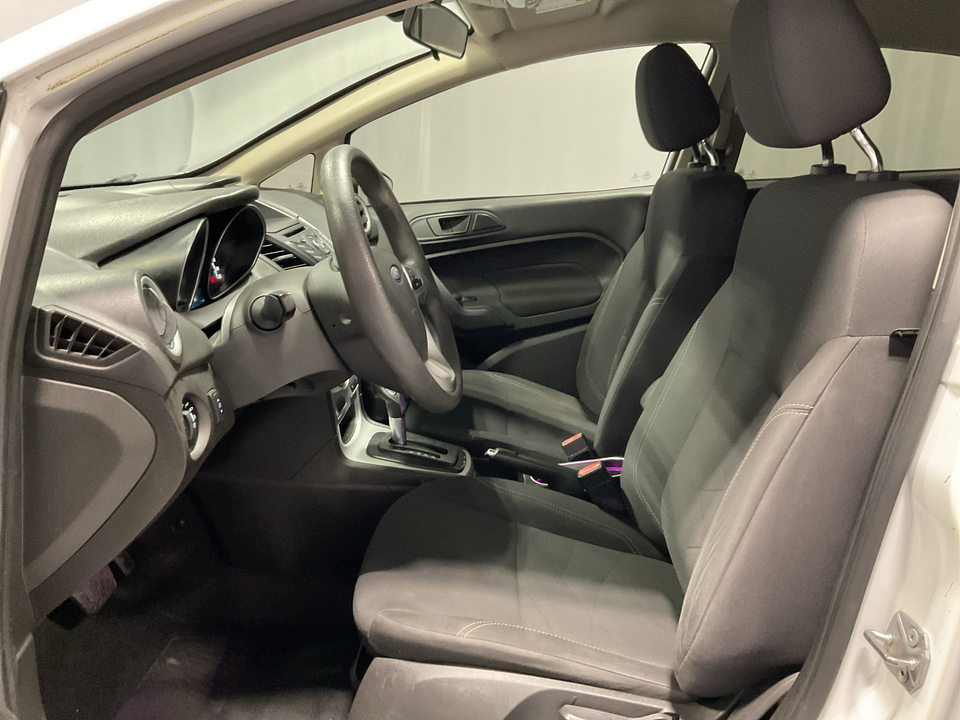 2018 Ford Fiesta SE Sedan