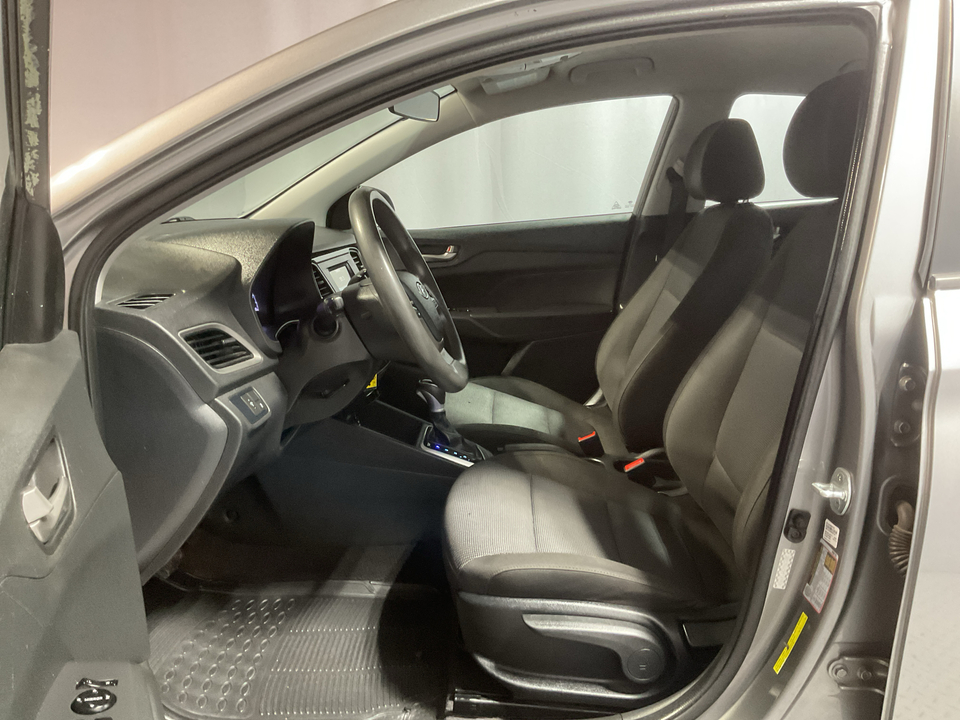 2021 Hyundai Accent SE 4-Door 6A