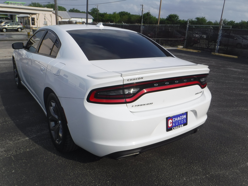 2016 Dodge Charger SXT