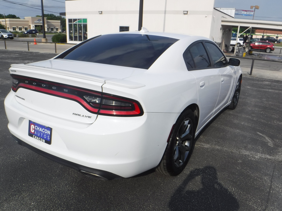 2016 Dodge Charger SXT