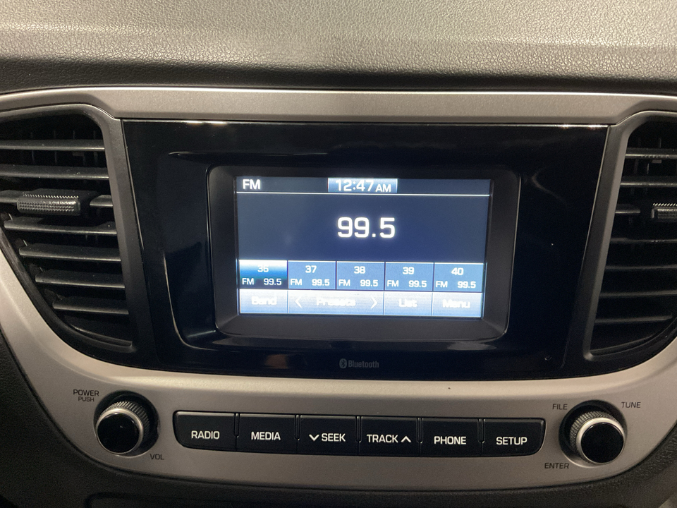 2021 Hyundai Accent SE 4-Door 6A