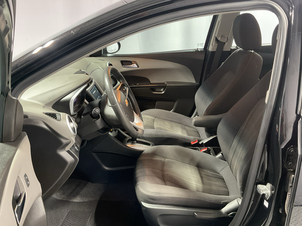 2019 Chevrolet Sonic LT Auto Sedan