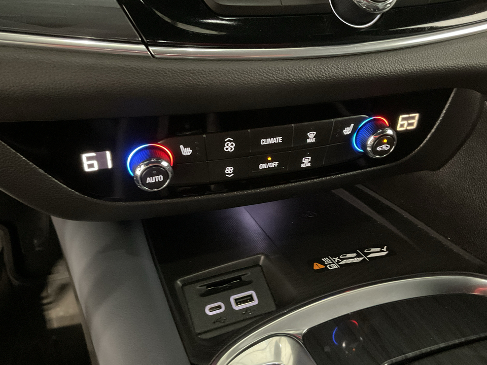 2023 Buick Enclave Essence FWD