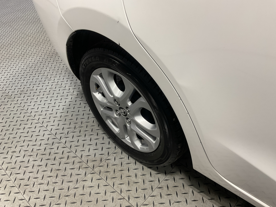 2017 Toyota Yaris iA 6A