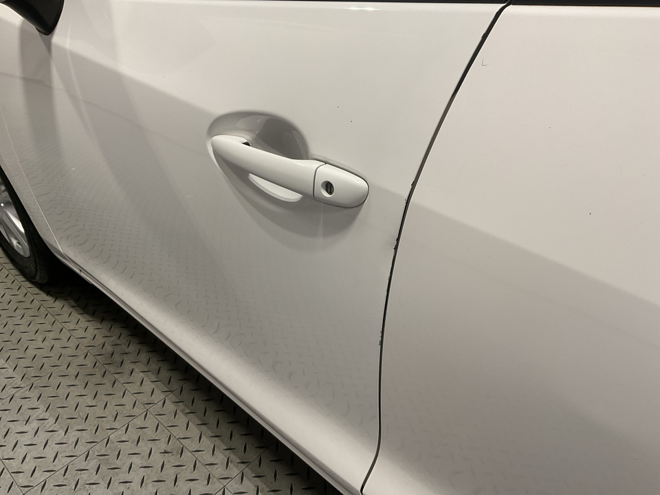 2017 Toyota Yaris iA 6A