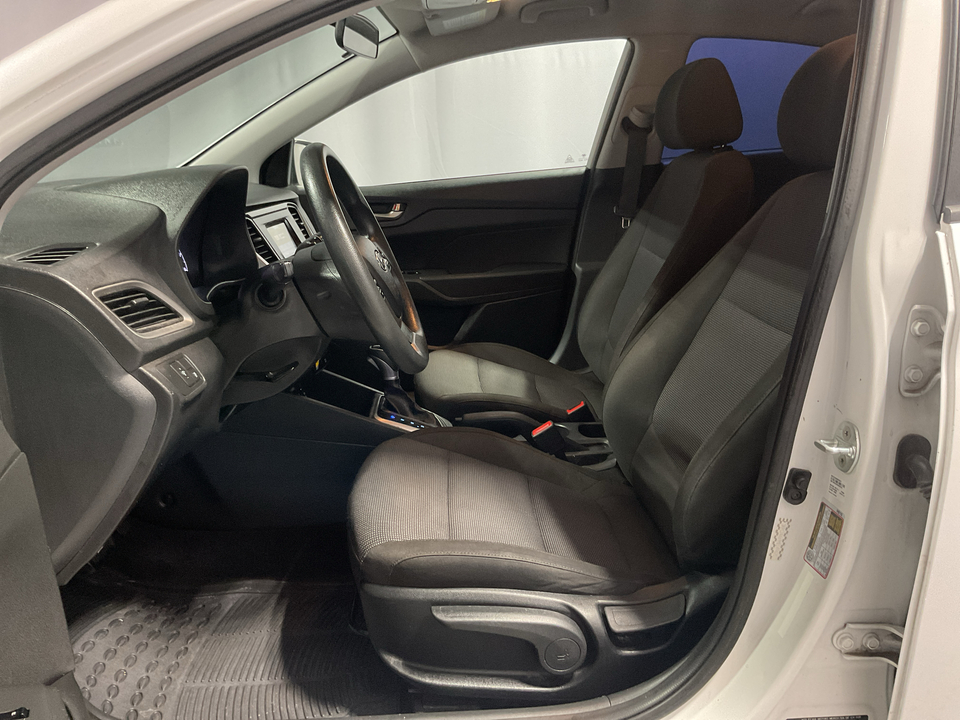 2021 Hyundai Accent SE 4-Door 6A