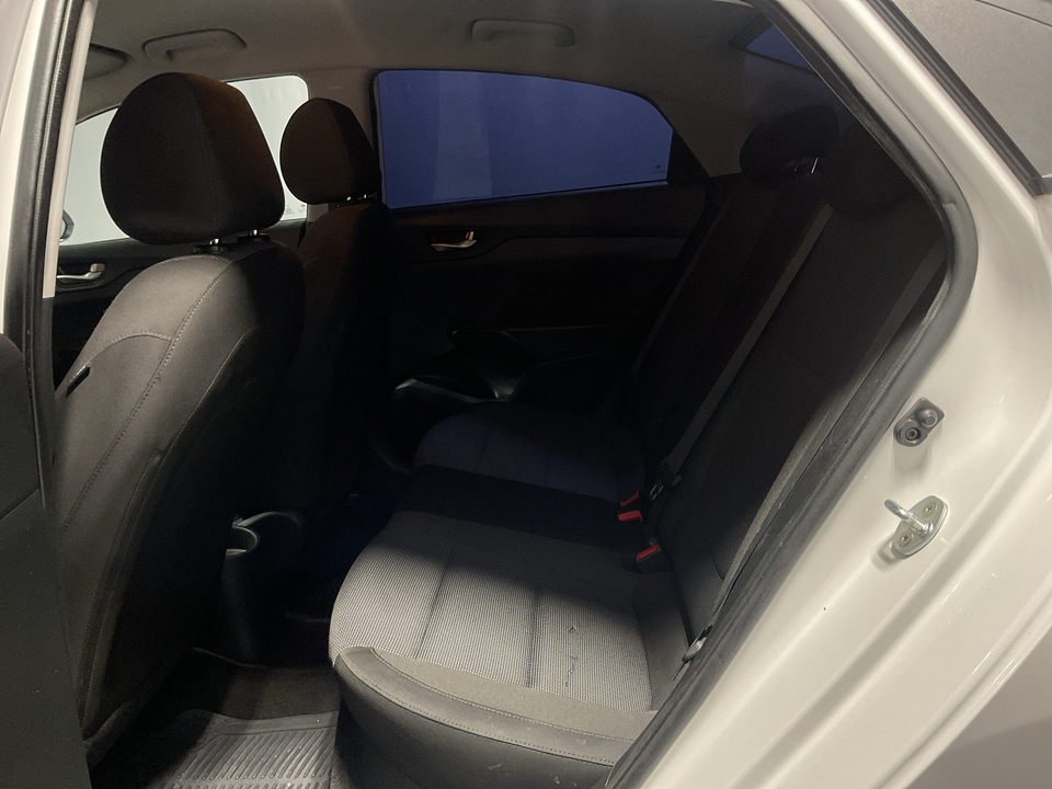 2021 Hyundai Accent SE 4-Door 6A