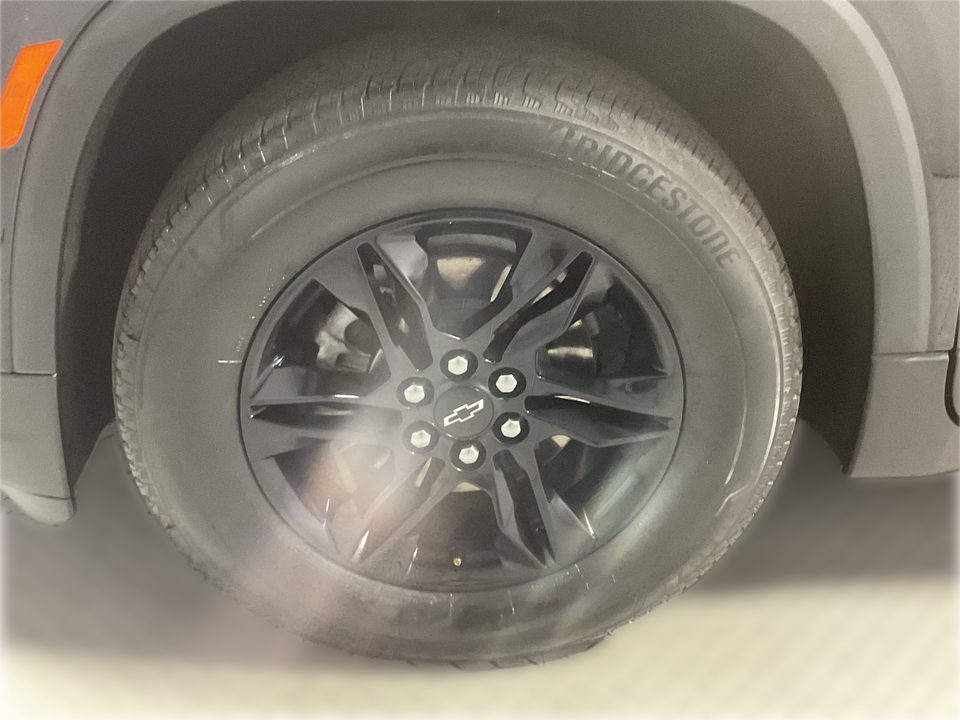 2023 Chevrolet Traverse LT Cloth FWD