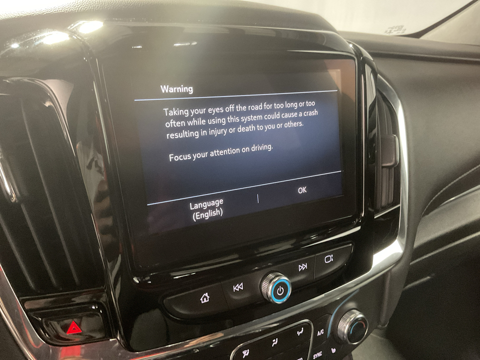 2023 Chevrolet Traverse LT Cloth FWD