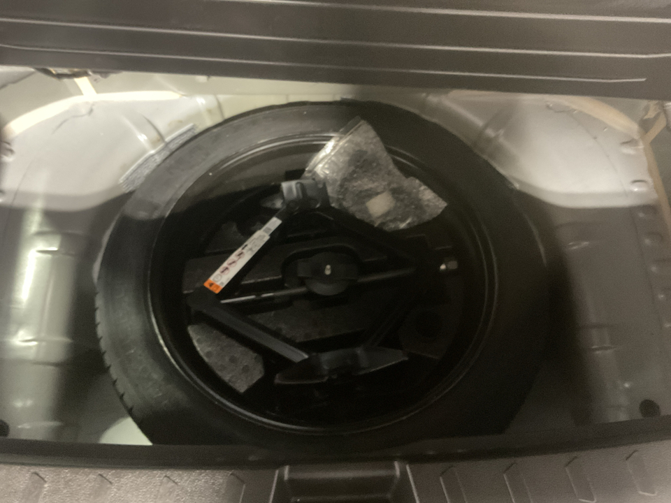 2023 Chevrolet Traverse LT Cloth FWD