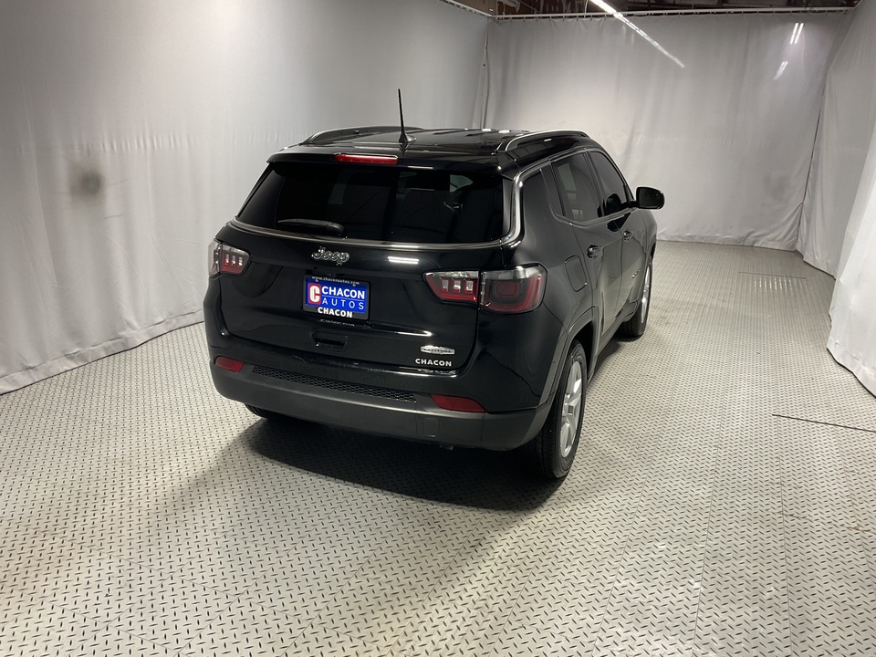 2022 Jeep Compass Latitude FWD