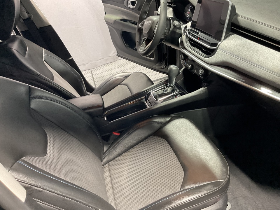 2022 Jeep Compass Latitude FWD