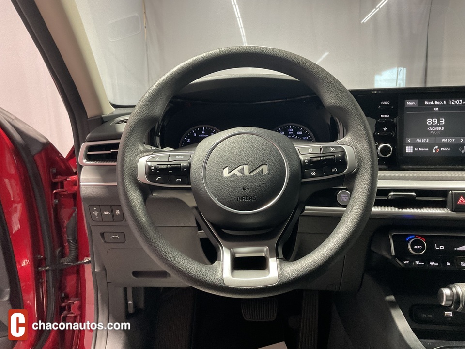 2022 Kia K5 LXS