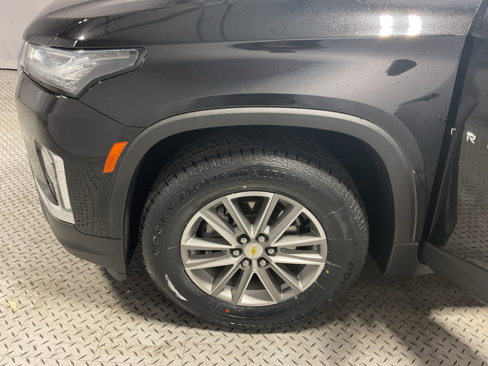 2022 Chevrolet Traverse LT Cloth FWD