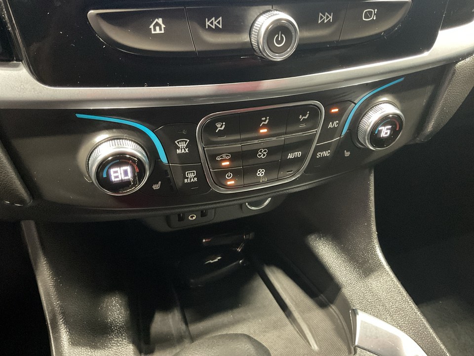 2022 Chevrolet Traverse LT Cloth FWD