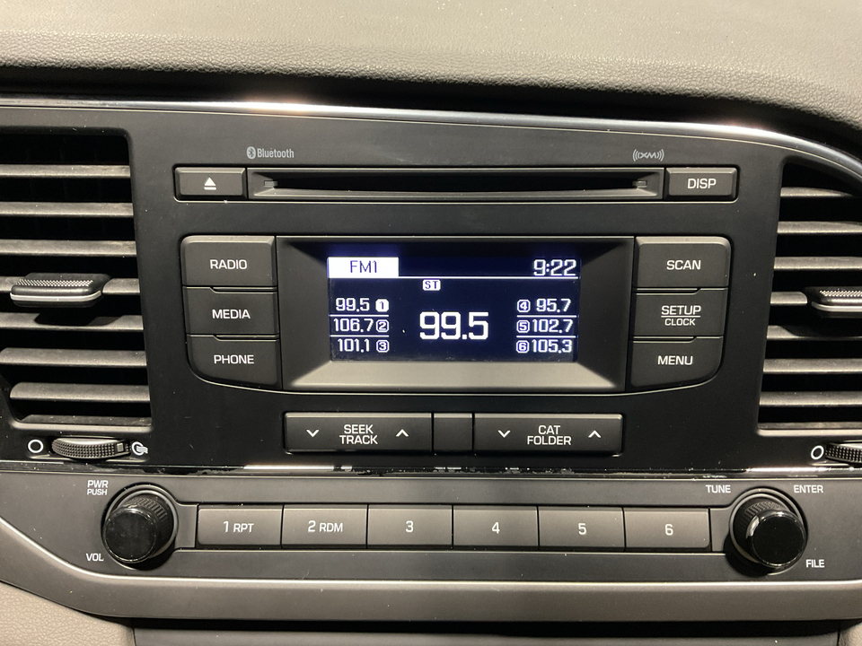 2017 Hyundai Elantra SE 6AT