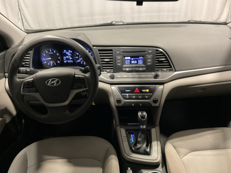 2017 Hyundai Elantra SE 6AT