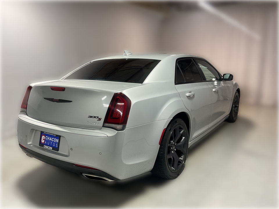 2022 Chrysler 300 S V6