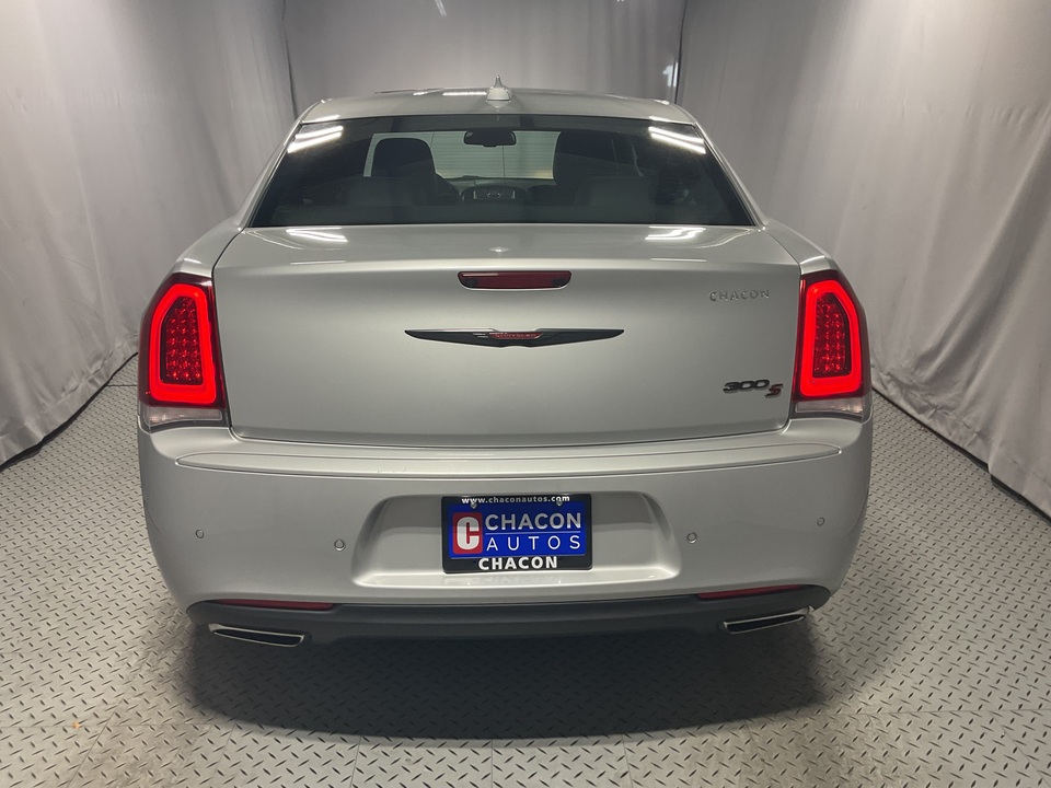 2022 Chrysler 300 S V6