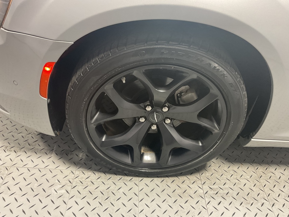 2022 Chrysler 300 S V6