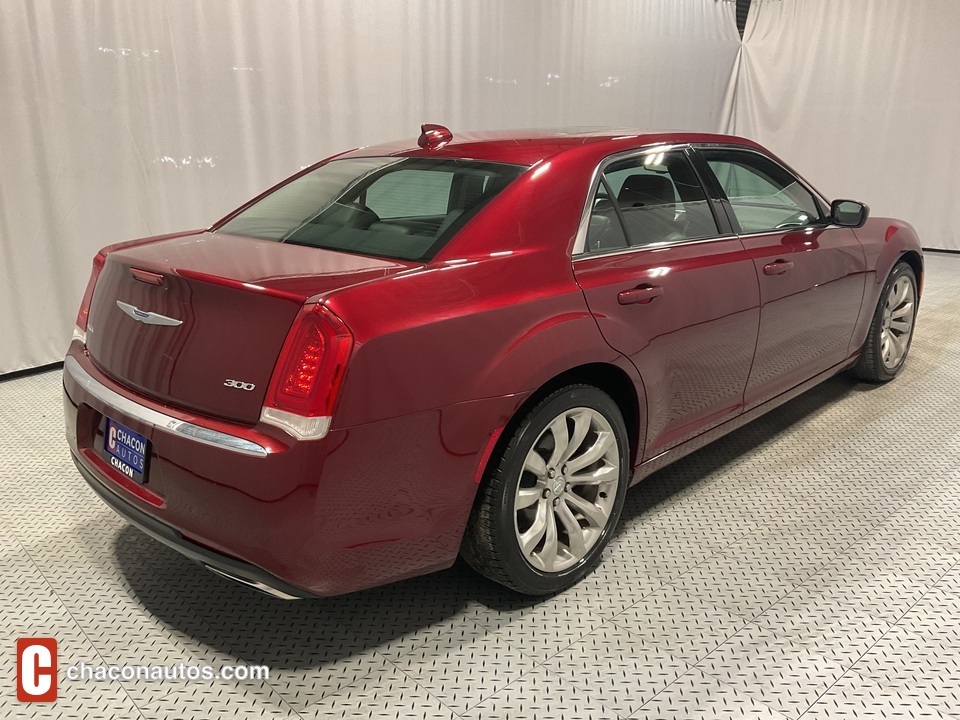 2020 Chrysler 300 Touring