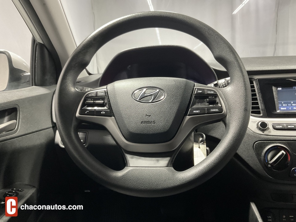 2022 Hyundai Accent SEL 4-Door 6A