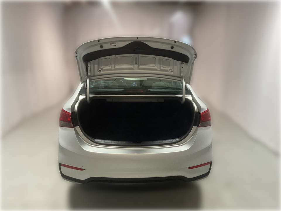 2022 Hyundai Accent SEL 4-Door 6A