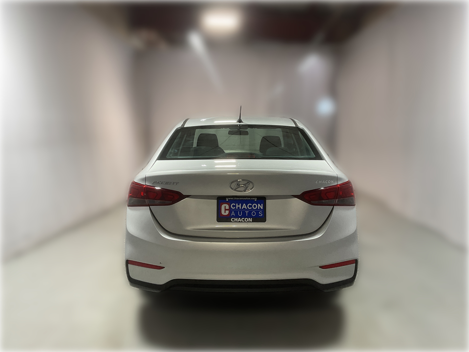2022 Hyundai Accent SEL 4-Door 6A