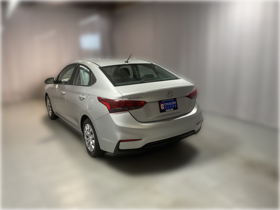 2022 Hyundai Accent SEL 4-Door 6A