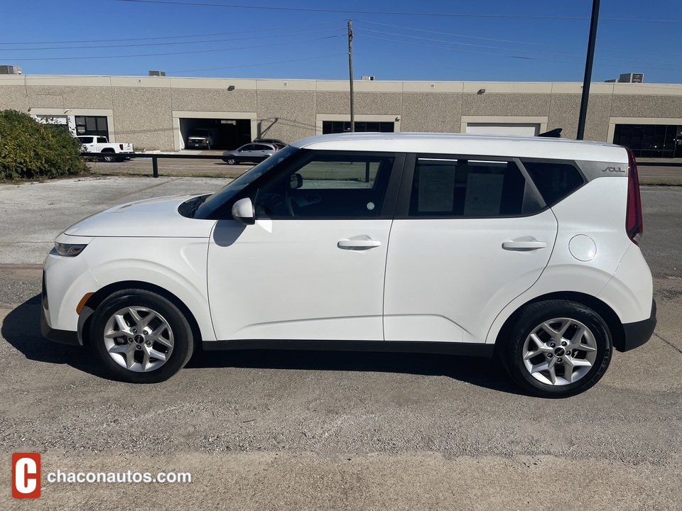 2022 Kia Soul LX CVT