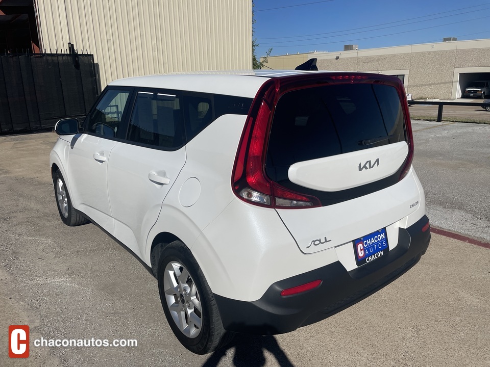 2022 Kia Soul LX CVT