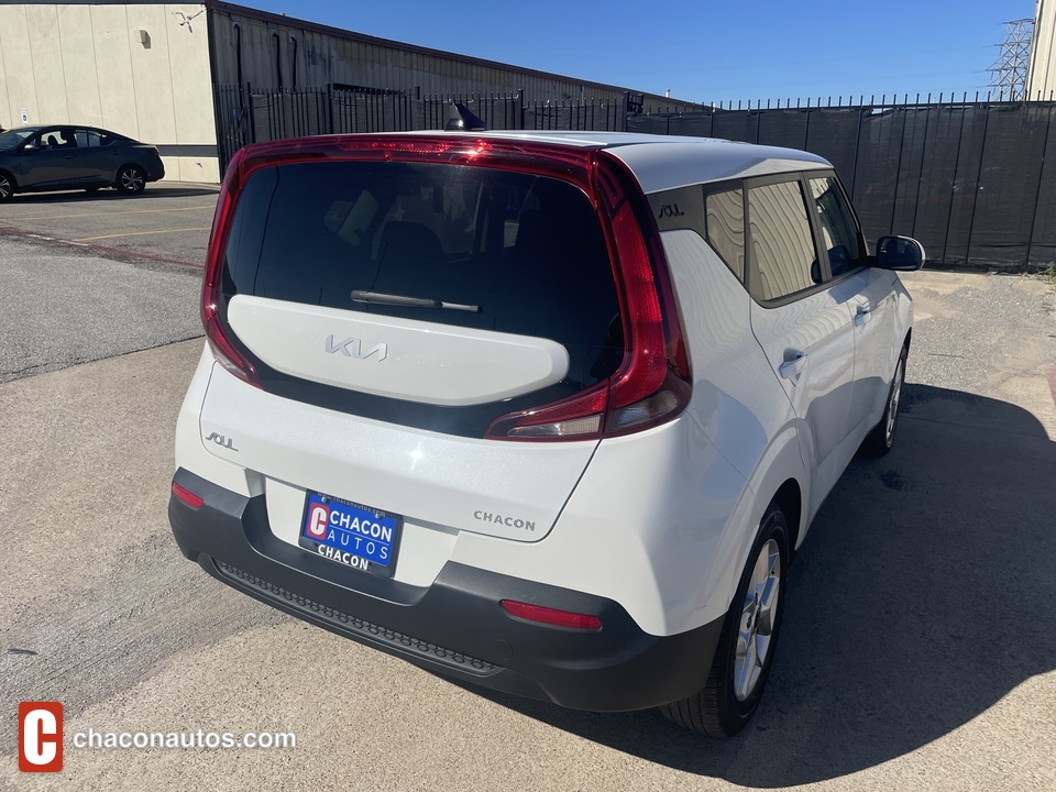 2022 Kia Soul LX CVT