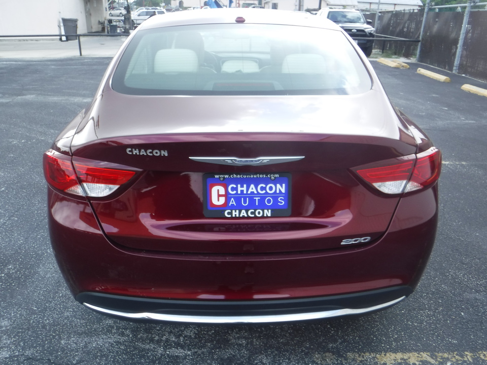 2016 Chrysler 200 Limited