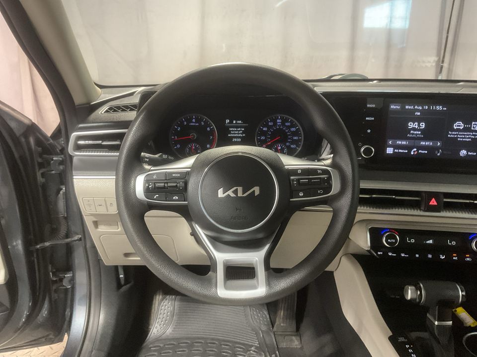 2022 Kia K5 LXS
